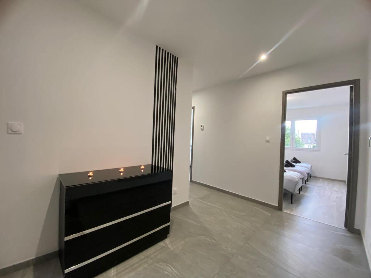 Maison Moderne อิส-ซัวร์-ทิล ภายนอก รูปภาพ